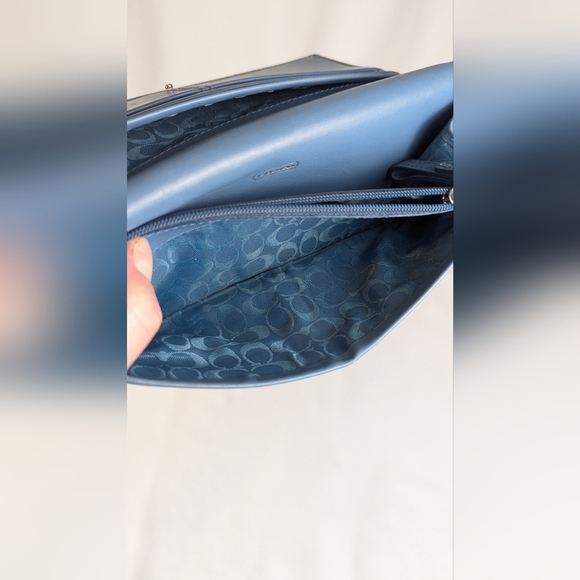 Coach Vintage Long Envelope Wallet Sky Blue Smooth Glove Tanned Leather Y2K - Picture 12 of 14